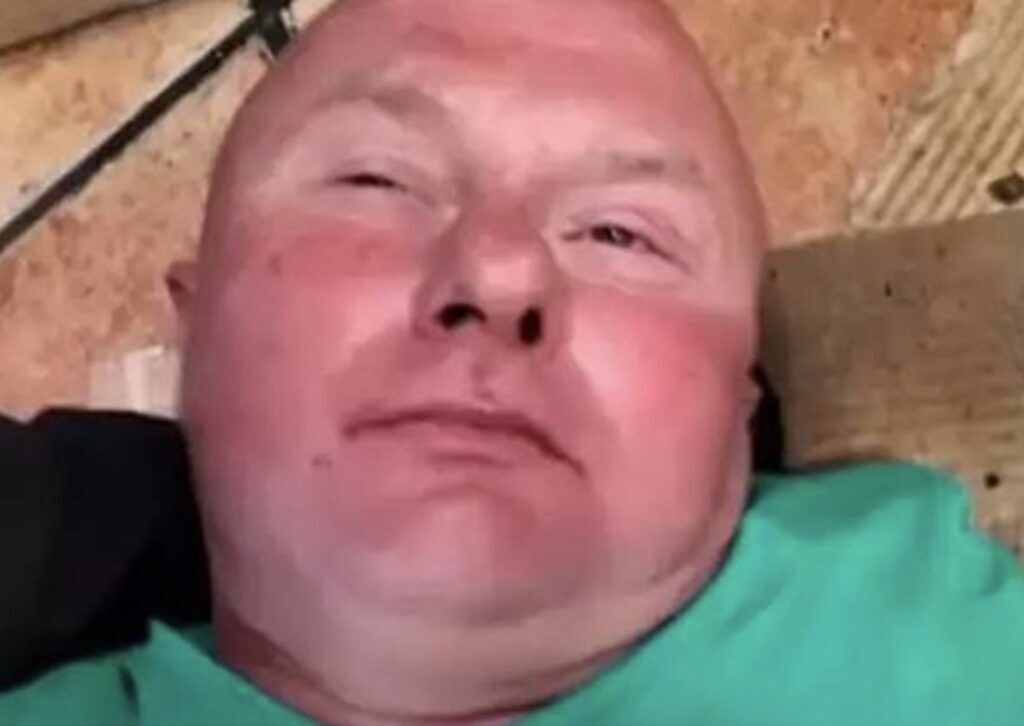 Greedy git’s gluttonous goodbye